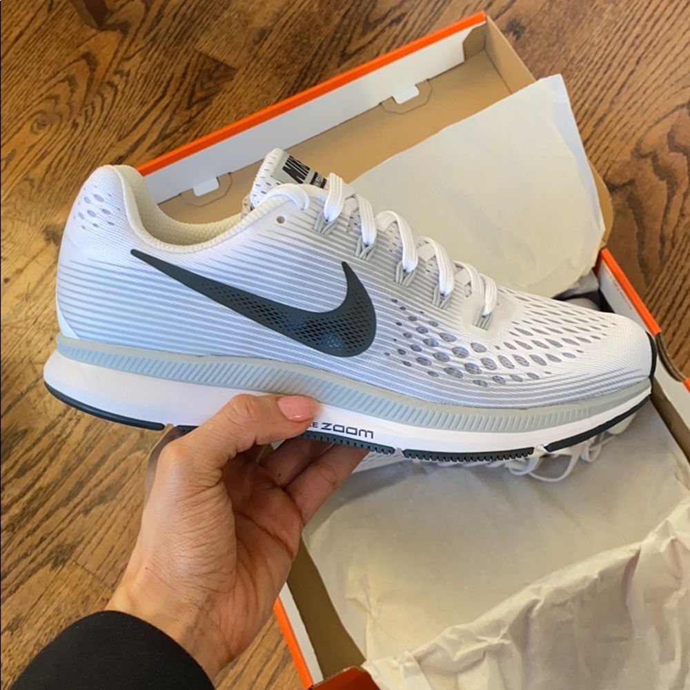 BRAND NEW NIKE PEGASUS